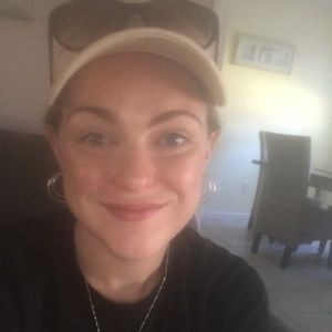 Meet your Posher, Rebecca